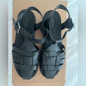 Clark’s Black Leather Fisherman Sandals Never-Worn